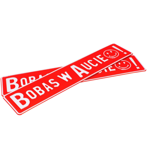 Tablice rejestracyjne indywidualne – Bobas w aucie